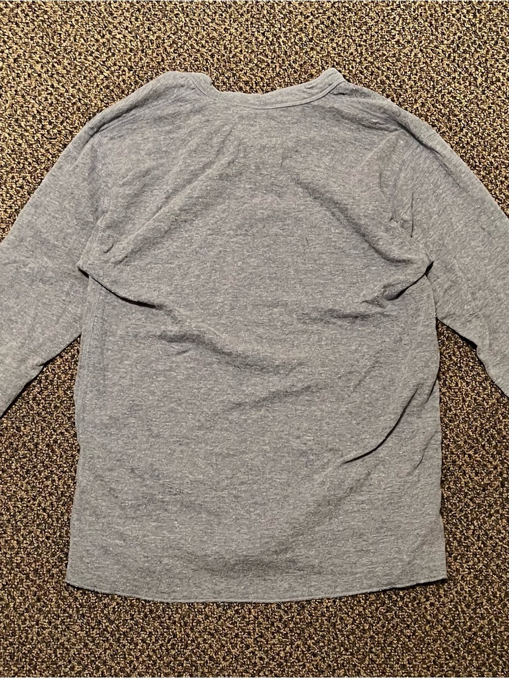 L.L. Bean Men's Blue Long-Sleeve Henley - Picture 3 of 3